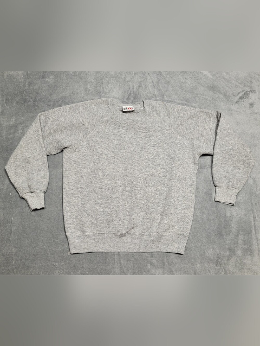 Vintage Bassett-Walker Gray Crewneck Sweatshirt Made in USA Mens Large 42-44